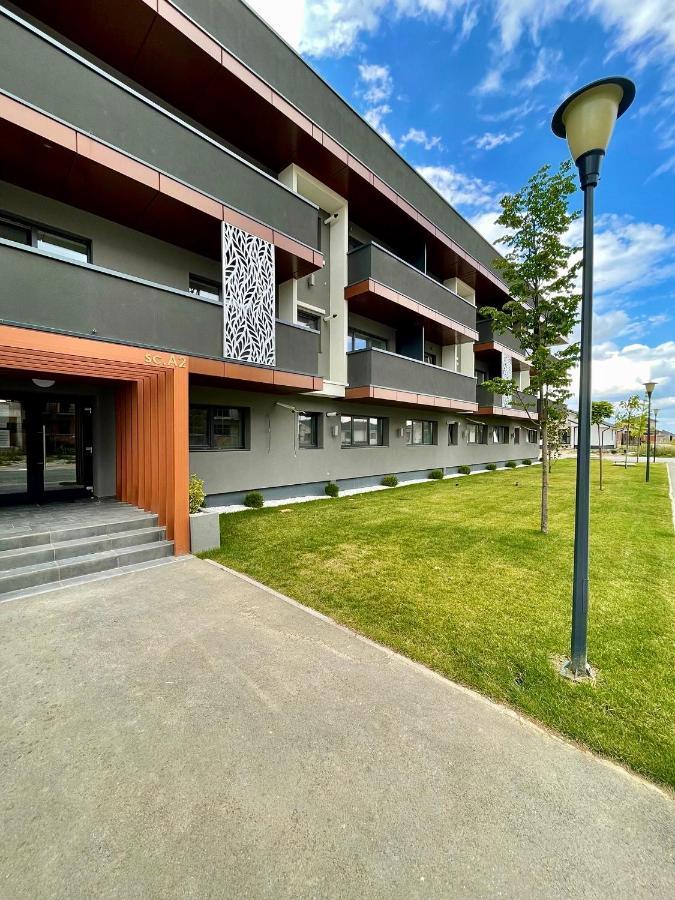 This Is Us Apartments Oradea Ngoại thất bức ảnh