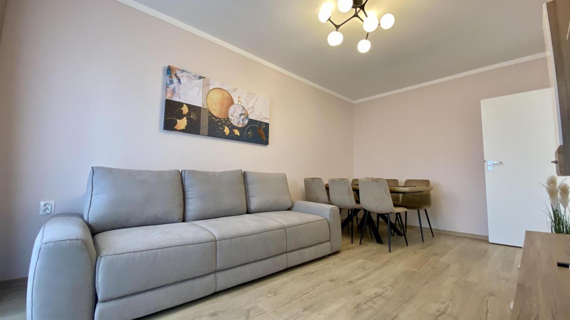 This Is Us Apartments Oradea Ngoại thất bức ảnh